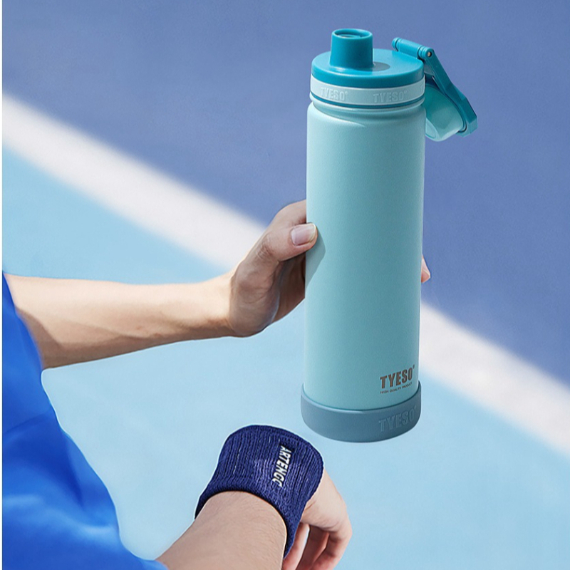 TYESO Borraccia Termica in Acc - Sports Equipment 7 Year Old recensione e prezzo